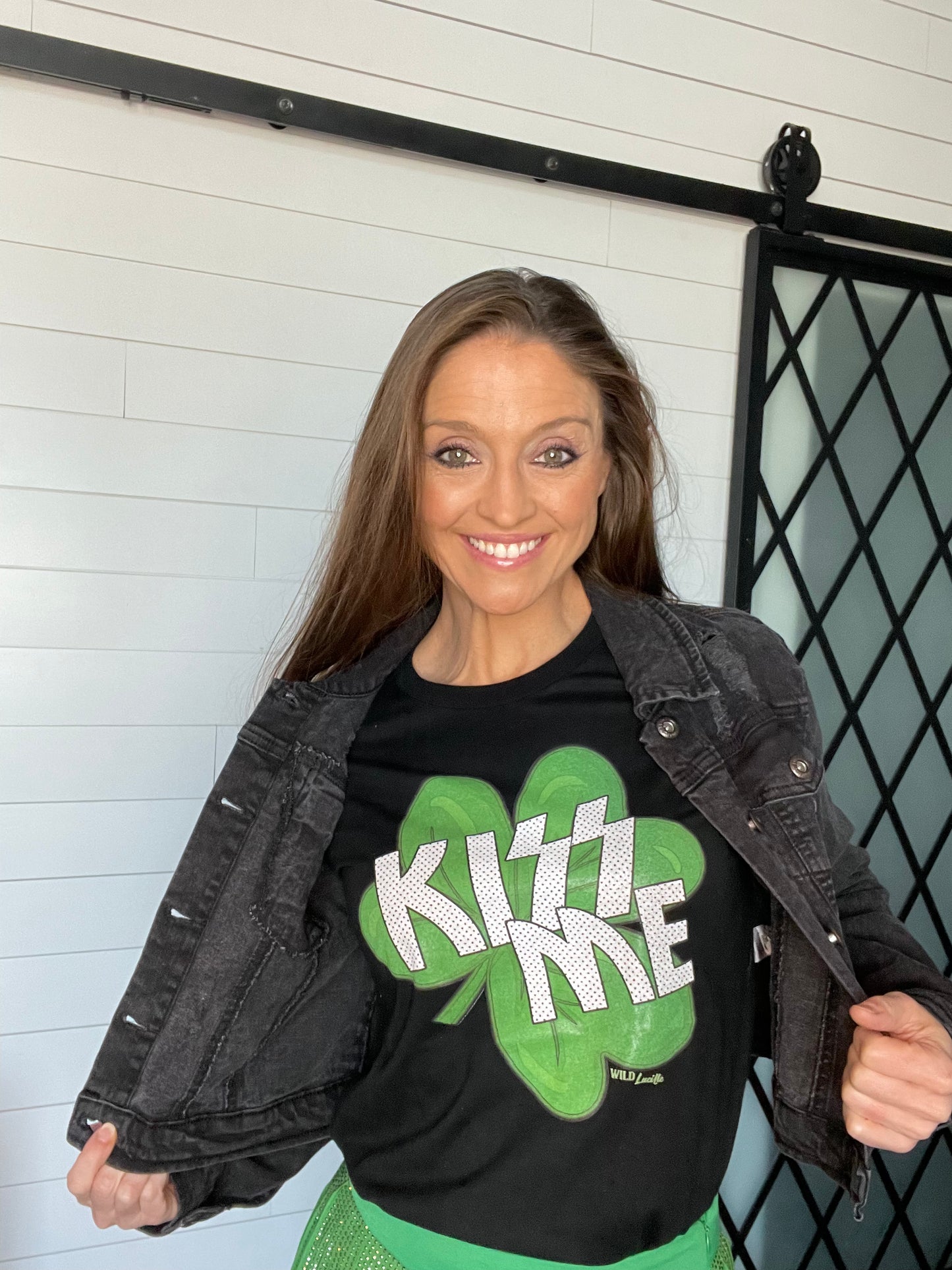 Kiss Me Rock Art Shamrock T-shirt