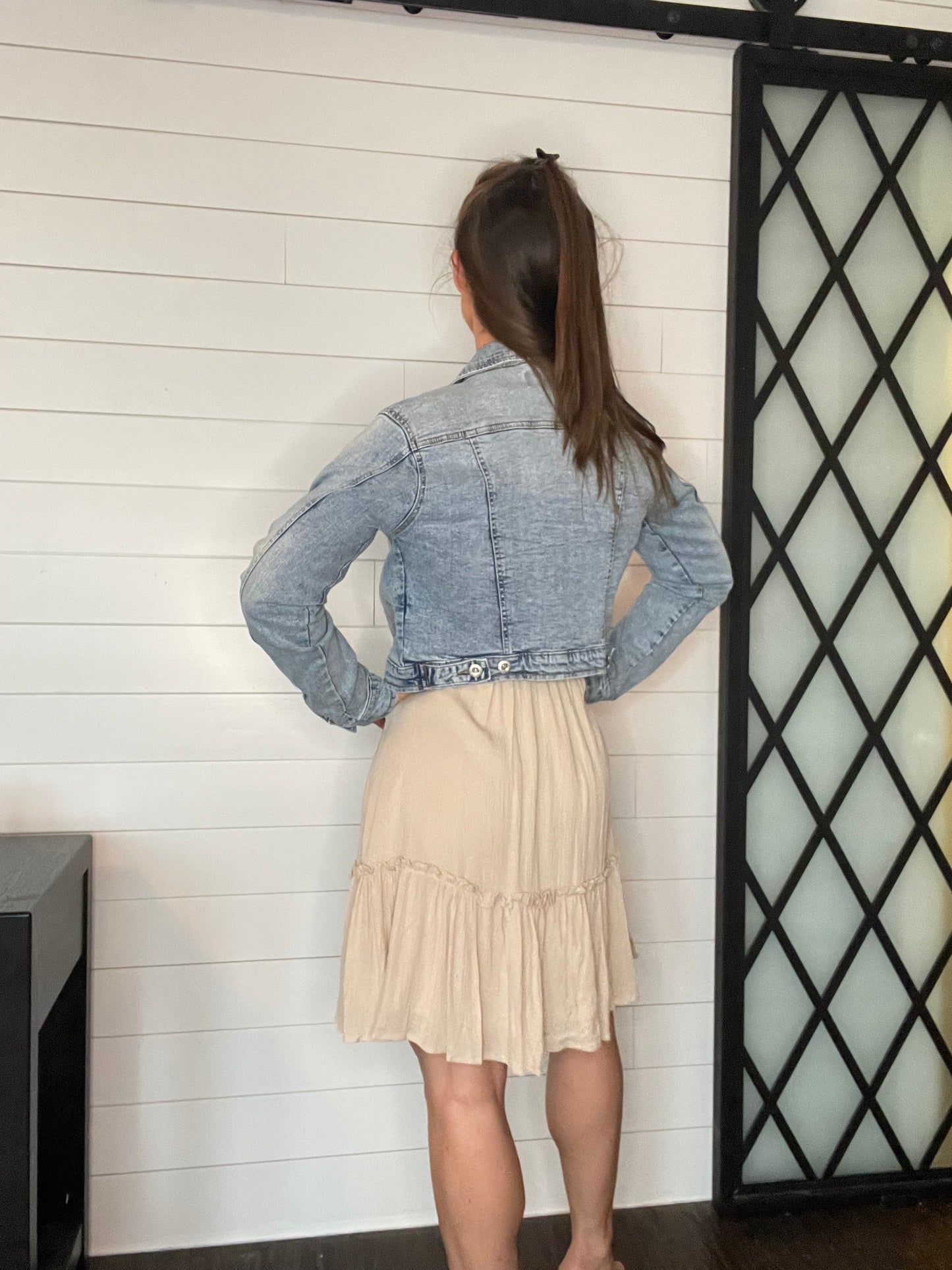 Ruffled Detail Ruched Waist Sleeveless Short Dress in Cream