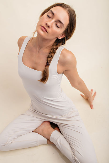 BUTTER FABRIC SQUARE NECKLINE SLEEVELESS TANK TOP