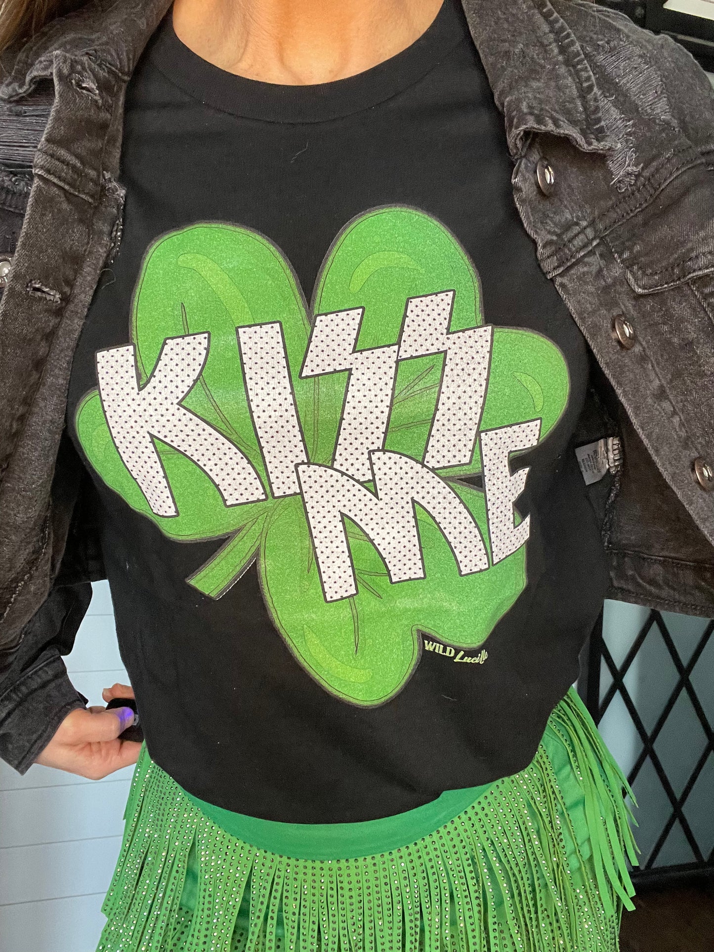 Kiss Me Rock Art Shamrock T-shirt